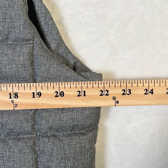 H&M sleeveless casual puffer jacket- Men 44R- Men Large - Picture 3 of 8